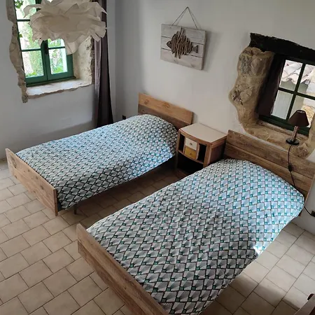 D Hotes De Virac Oda ve Kahvaltı Labastide-de-Virac