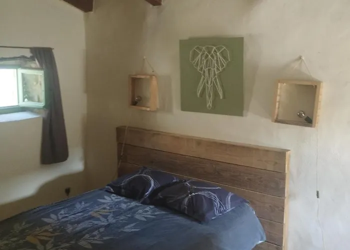 Bed & Breakfast D Hotes De Virac *